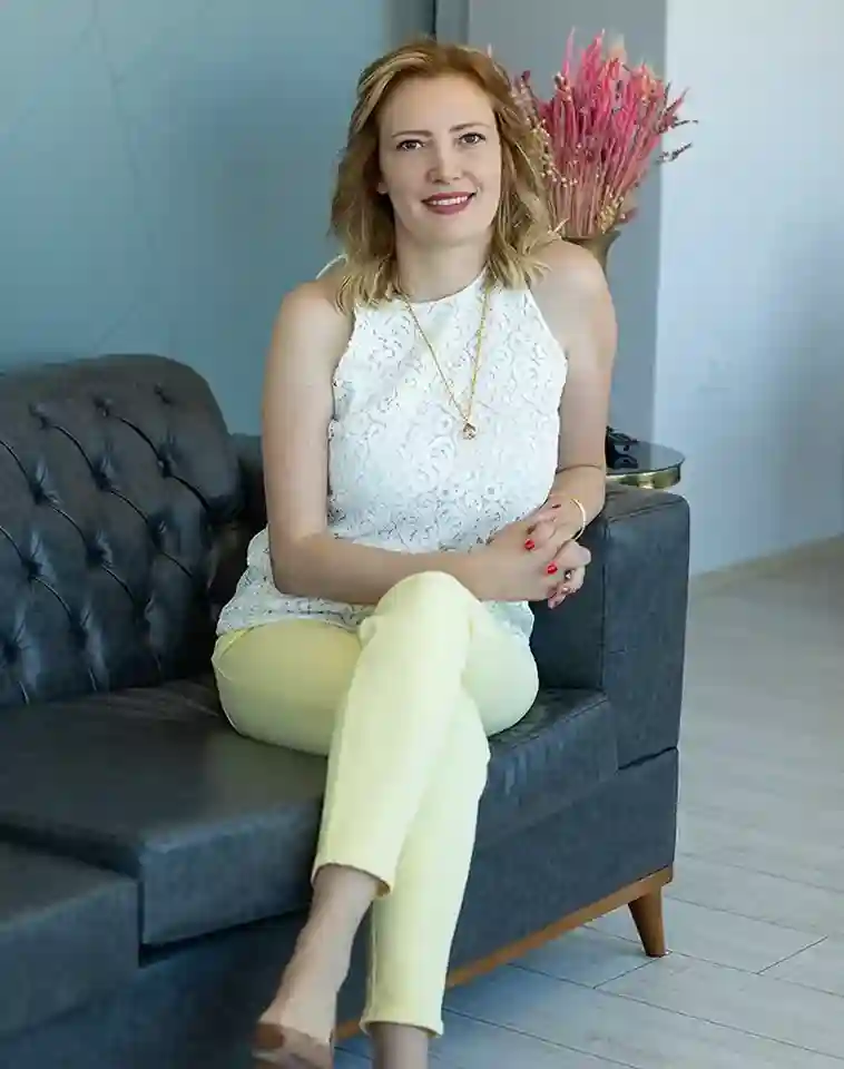 Prof. Dr. Esin Yalçınkaya – Muayenehane